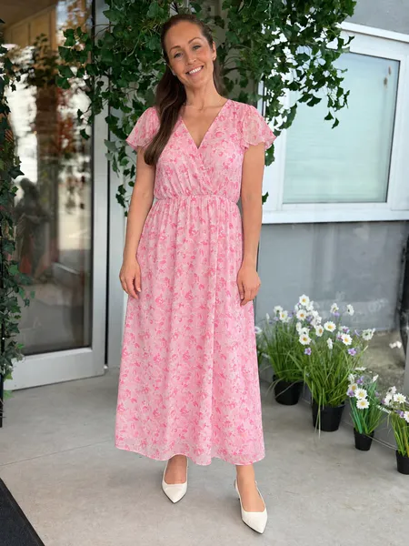 Hovedbilde EMMA LANG KJOLE FLOWER - ROSA