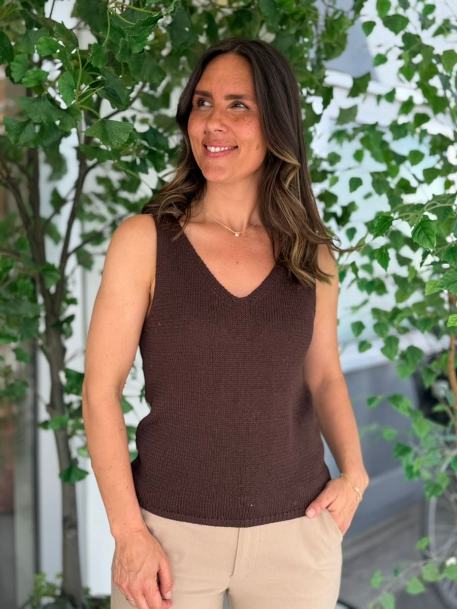 CALIVA STRIKKET TOPP - BRUN