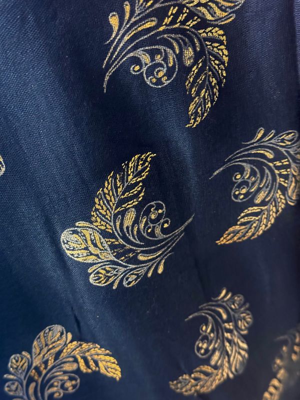 SKJERF BOMULL/VISCOSE BLAD PRINT - NAVY