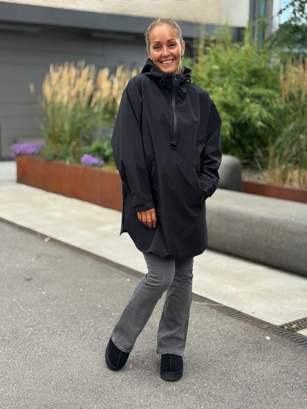 MOW OVERSIZE ANORAKK - SORT