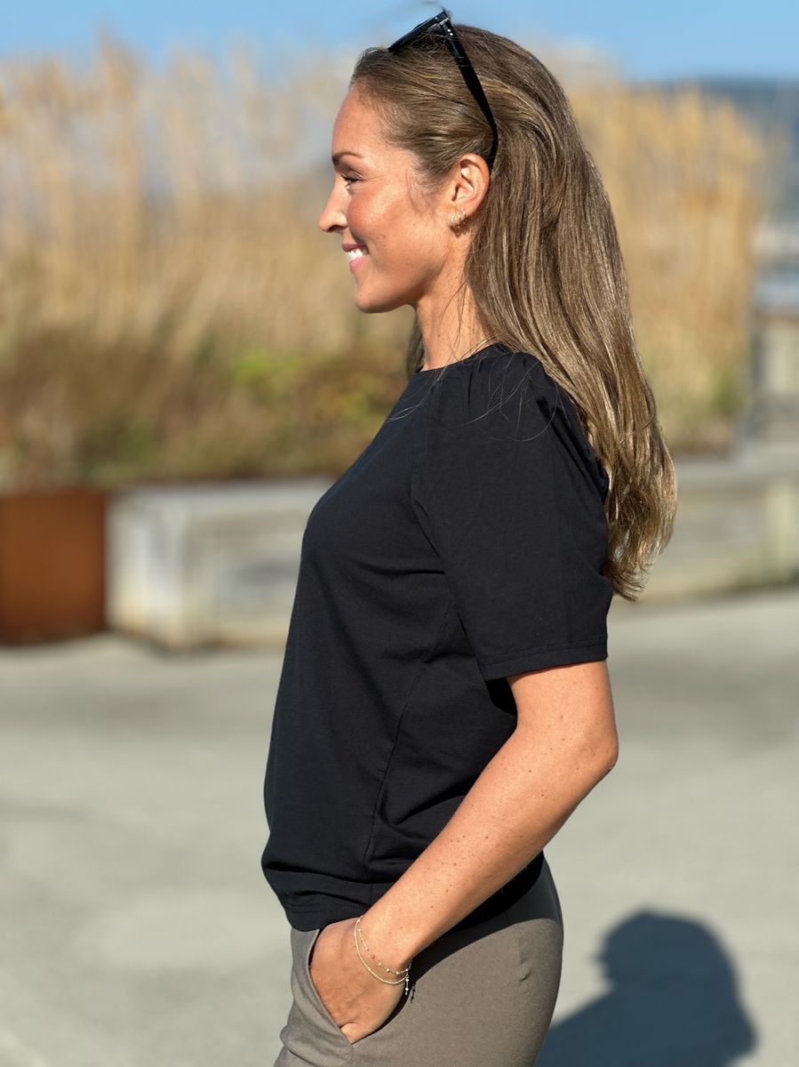 FENJA T-SHIRT M/PUFFERM - SORT