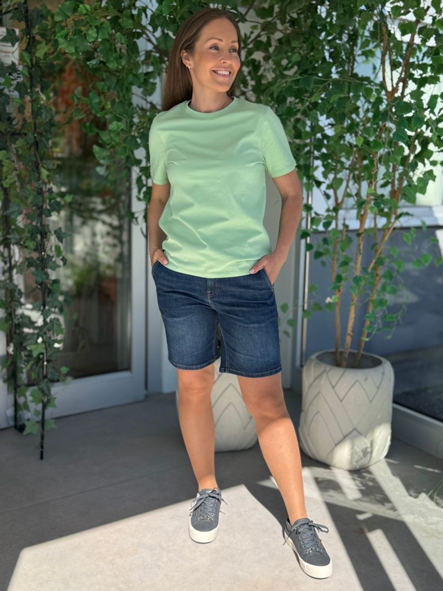 RIA T-SHIRT - GRØNN