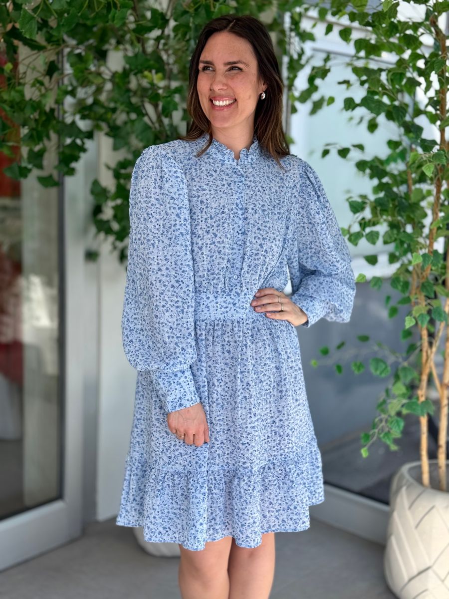 NOELLE KJOLE M/BLOMSTER - LYSBLÅ