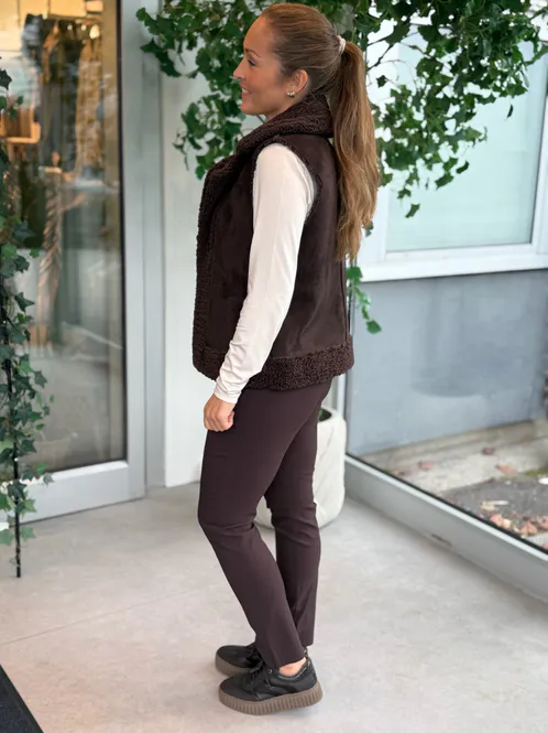Hovedbilde LAMBY VEST - BRUN