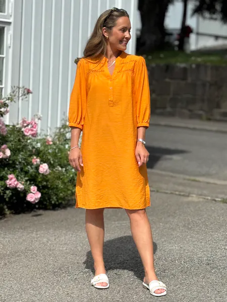 Hovedbilde DRIVA KJOLE - ORANGE