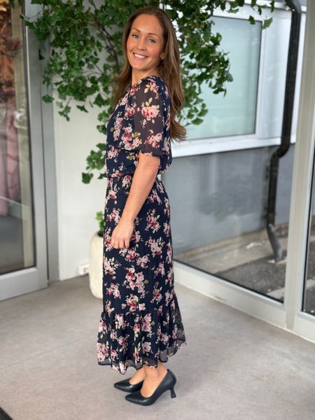Hovedbilde EMMA TOPP FLOWER - NAVY
