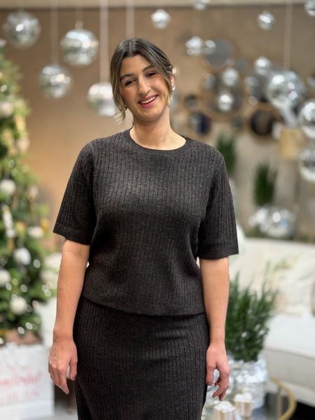 Hovedbilde SALLY GENSER - BRUN