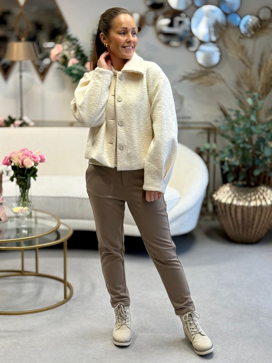 FRANCA BOUCLE JAKKE - CREAM