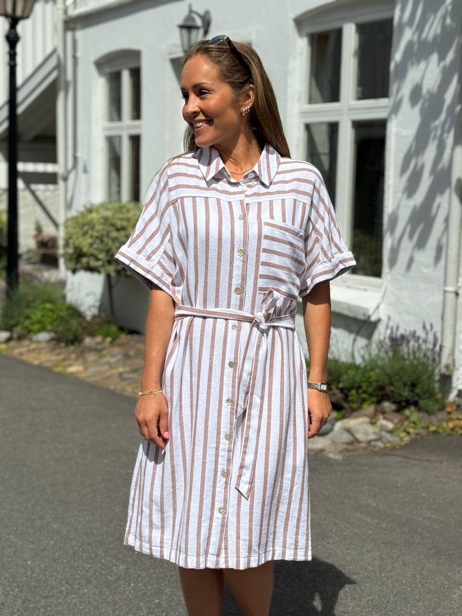 LAVISCO LIN/VISCOSE SKJORTEKJOLE - HVIT / DUSTY COGNAC