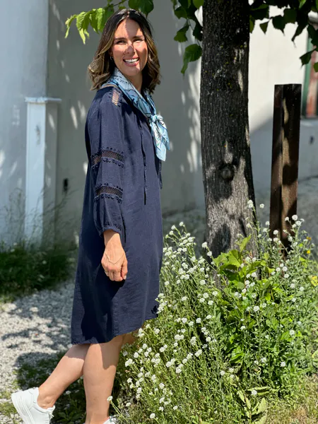 Hovedbilde LALUNA LIN/VISCOSE KJOLE M/EMBRO - NAVY