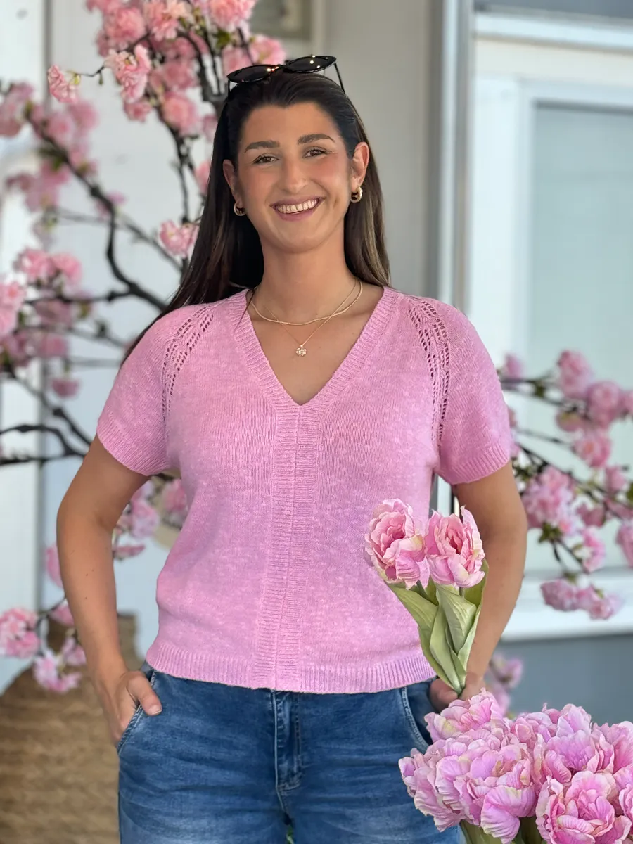 MUST GENSER - ROSA