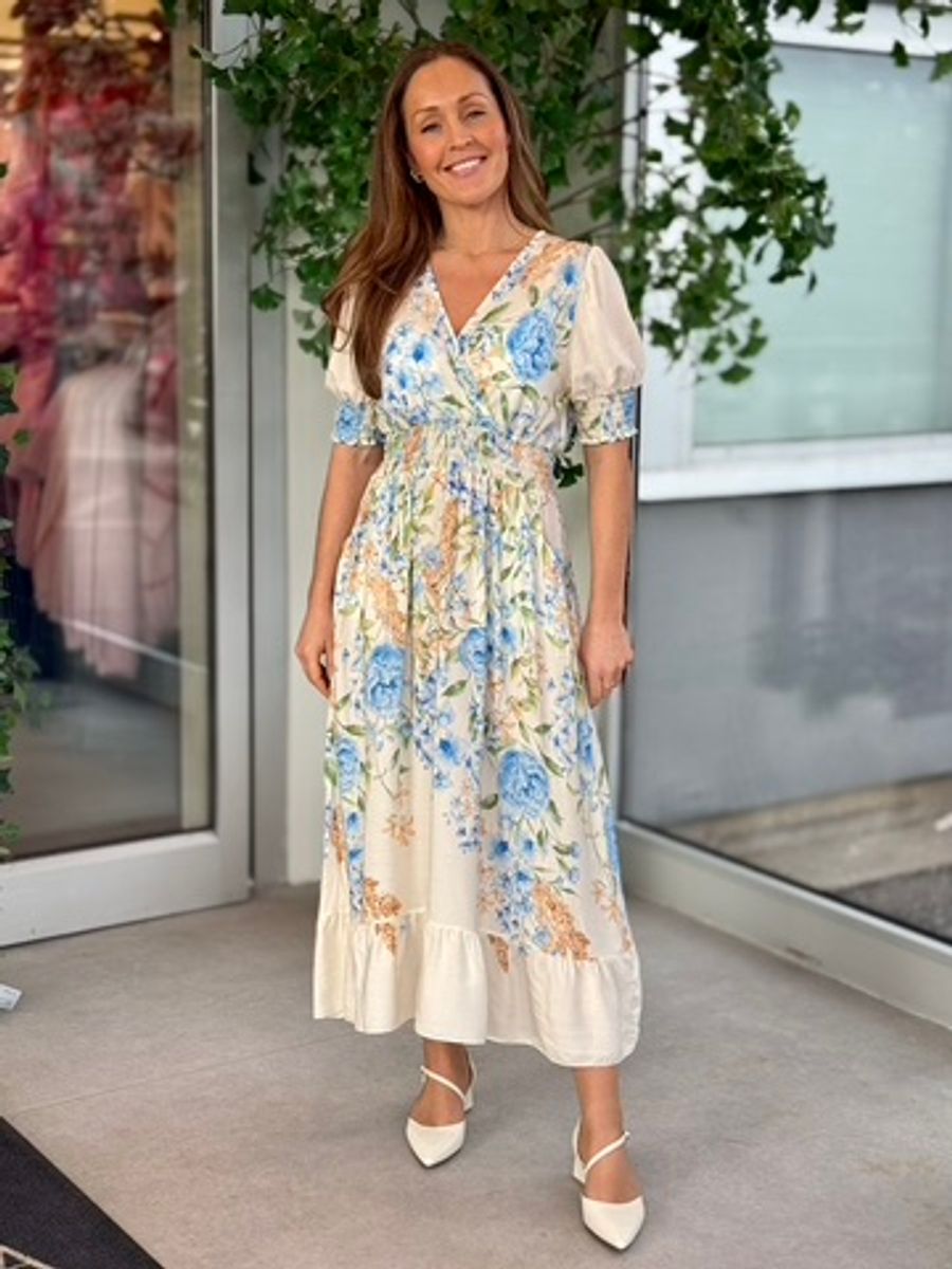BELLA MAXI DRESS - CREAM/SOFT BLUE