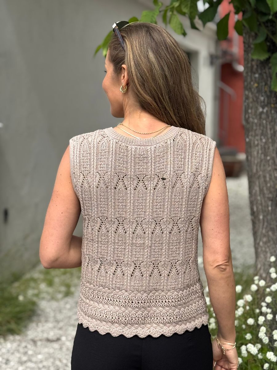 FRAYA STRIKKET TOPP - TAUPE