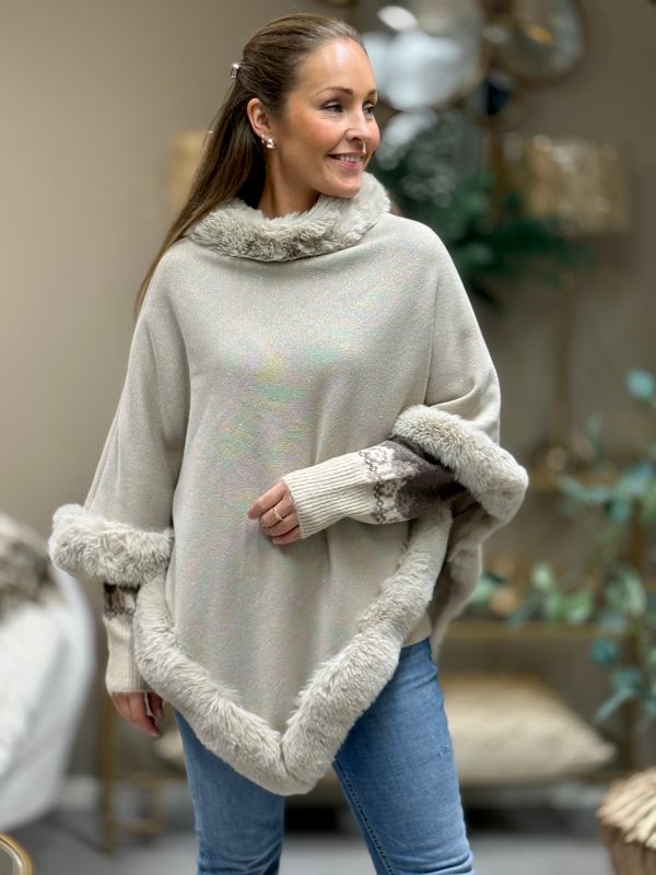 PONCHO M/LUREX & FAKE FUR - SAND