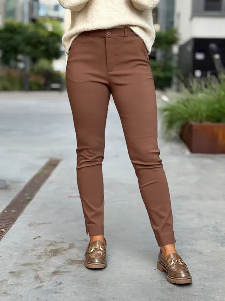 Hovedbilde SOLVEJ CHINOS BUKSE - MOCCA