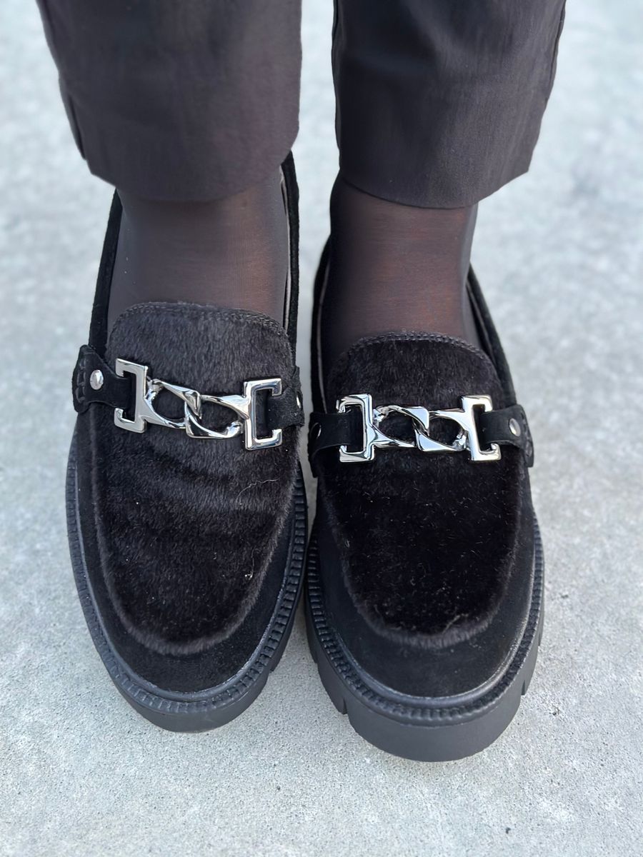 LOAFER I SKINN M/SPENNE - SORT