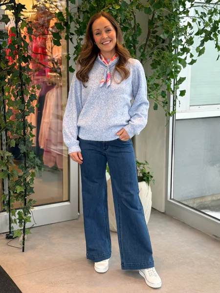 Hovedbilde EVALIN PULLOVER - LYS BLÅ MELERT