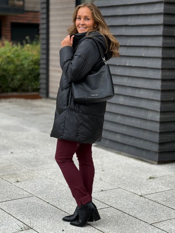 SHORTY LANG BOBLE  JAKKE - SORT